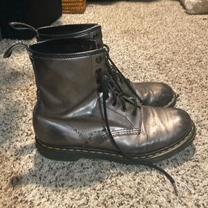 old school chrome 1460s dr martens